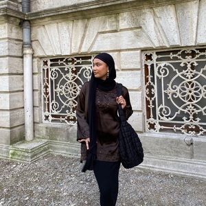 Meet your Posher, Prima